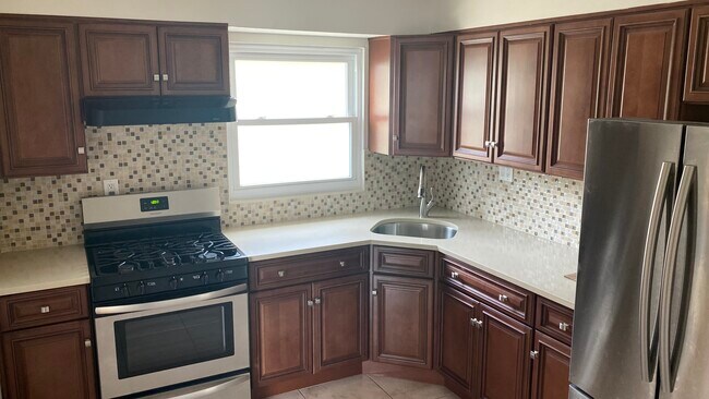 Kitchen - 14731 225th St