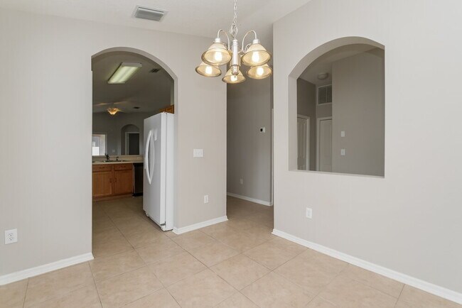 Foto del edificio - 8350 Crescent Moon Dr
