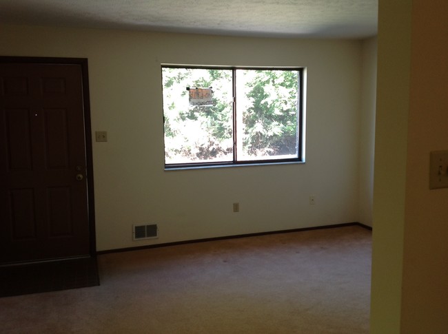 Living Room from Kitchen - 170 Glenn St