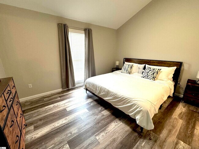 Foto del edificio - 602 Oak Valley Dr