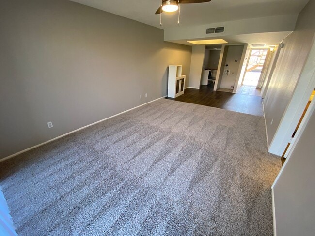 2 bedroom 2 bath Condo near ASU - 2 bedroom 2 bath Condo near ASU