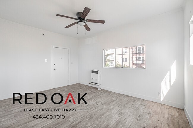 Foto del edificio - 985 S Oxford Ave