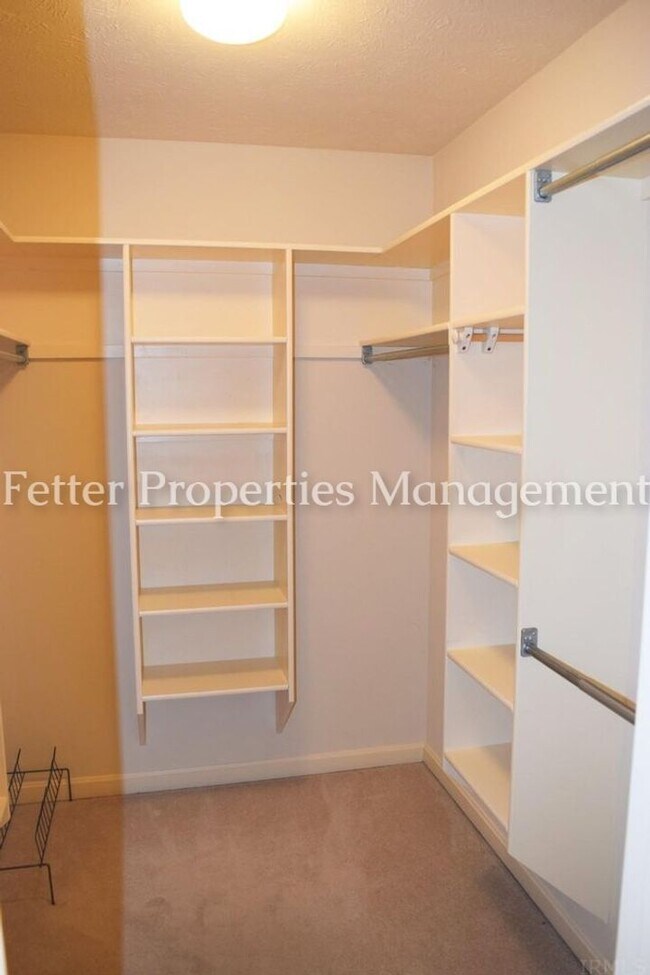 Foto del edificio - Available Now!