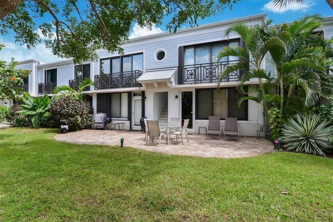 Foto del edificio - 1630 S Ocean Ln