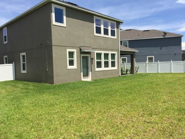 Building Photo - 3418 Somerset Park Dr