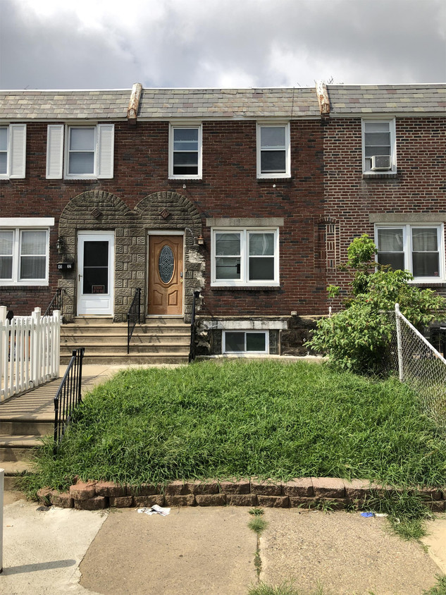 Foto principal - 4530 Marple St