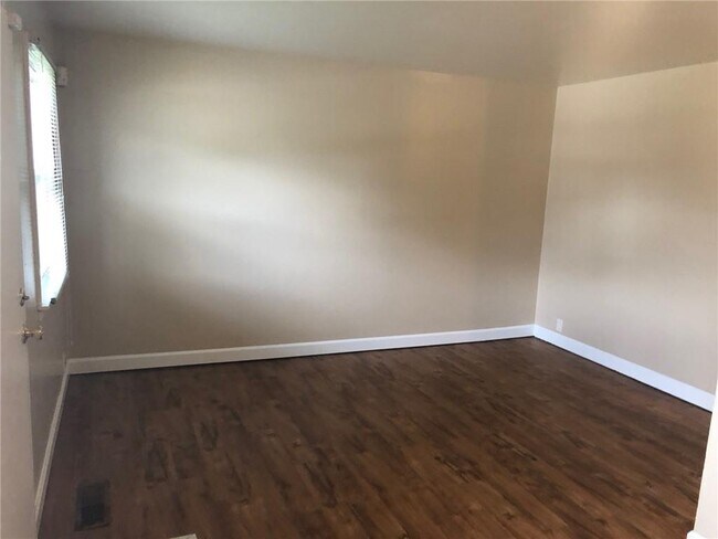 Foto del edificio - 5541 E 40th St