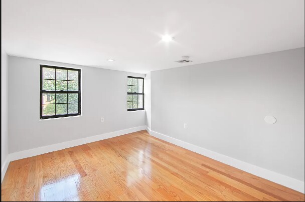 Foto del edificio - 1254 Bushwick Ave
