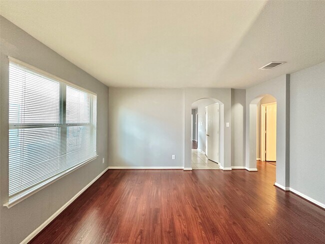 Building Photo - 19114 Yellow Thrush Dr