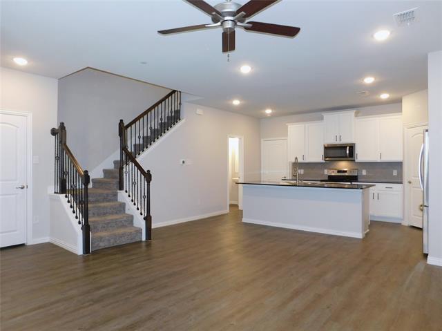 Foto del edificio - 2229 Davenport Dr