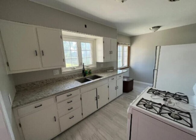Foto del edificio - Stunning 3-Bedroom Rental Home – Comfort & Convenience!