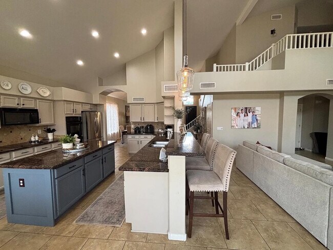 Foto del edificio - 3136 E Brookwood Ct