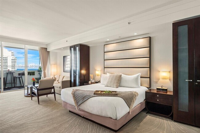 Foto del edificio - 4391 Collins Ave