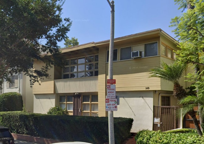 Building Photo - 149 S Spalding Dr