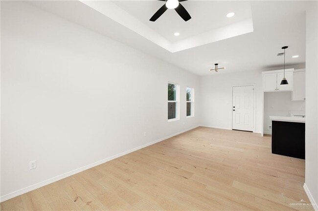 Building Photo - 15 S Links Dr