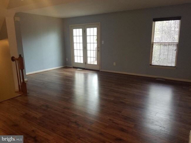 Building Photo - 9841 Bartley Ct