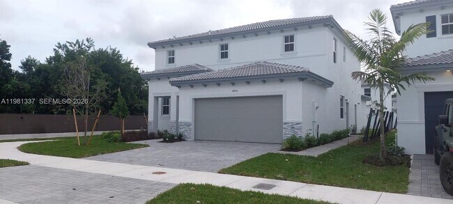 Building Photo - 14806 SW 163rd St