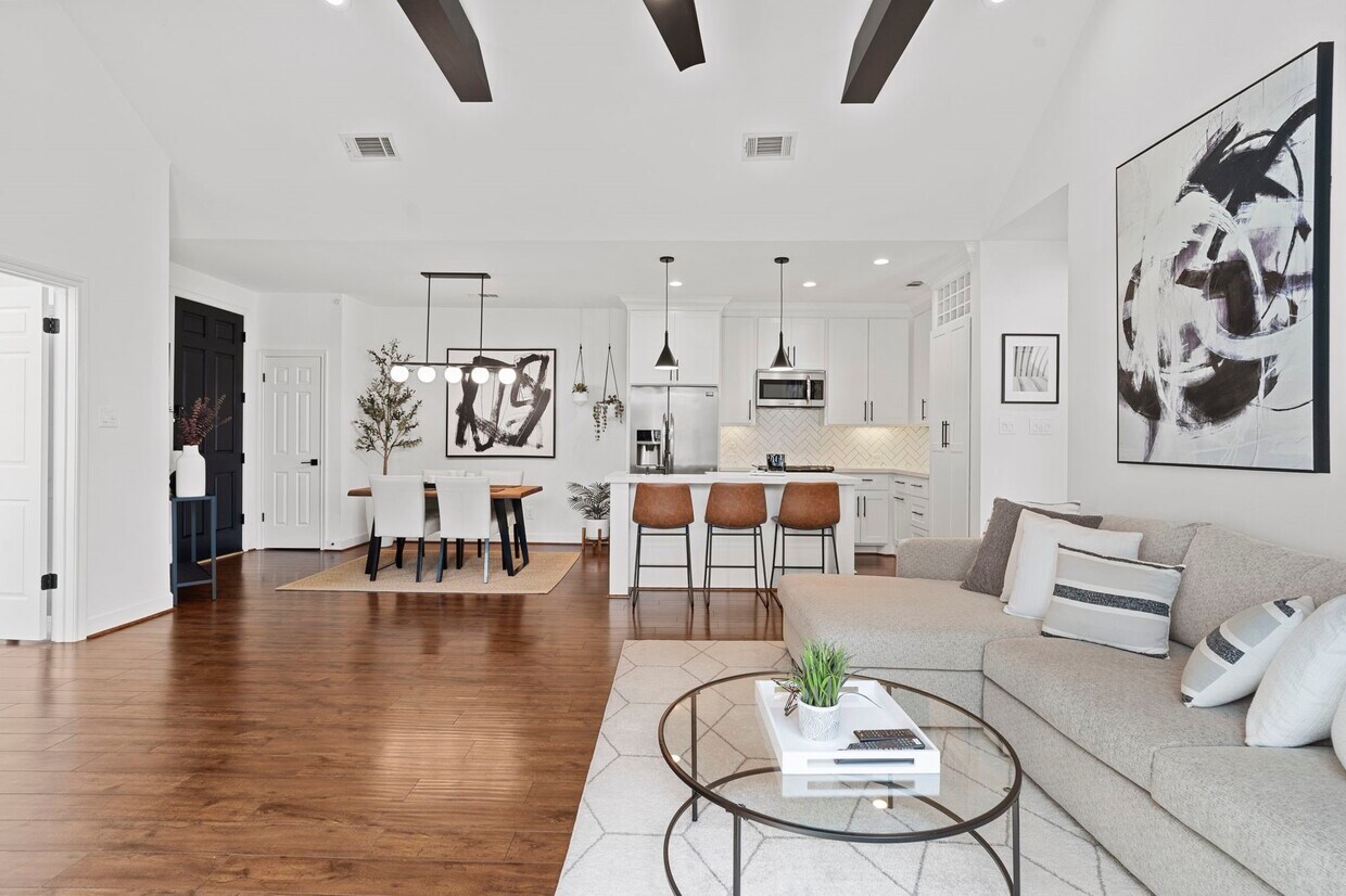 Foto principal - 5200 Weslayan St