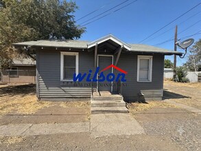 Building Photo - 1403 W Lincoln Ave