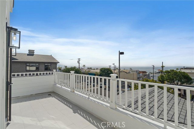 Building Photo - 1200 Manhattan Ave