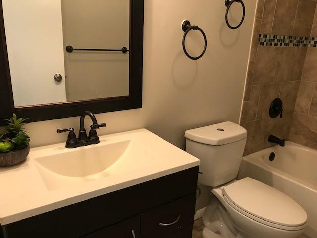 Foto del edificio - 42 Garrison Ridge Ct