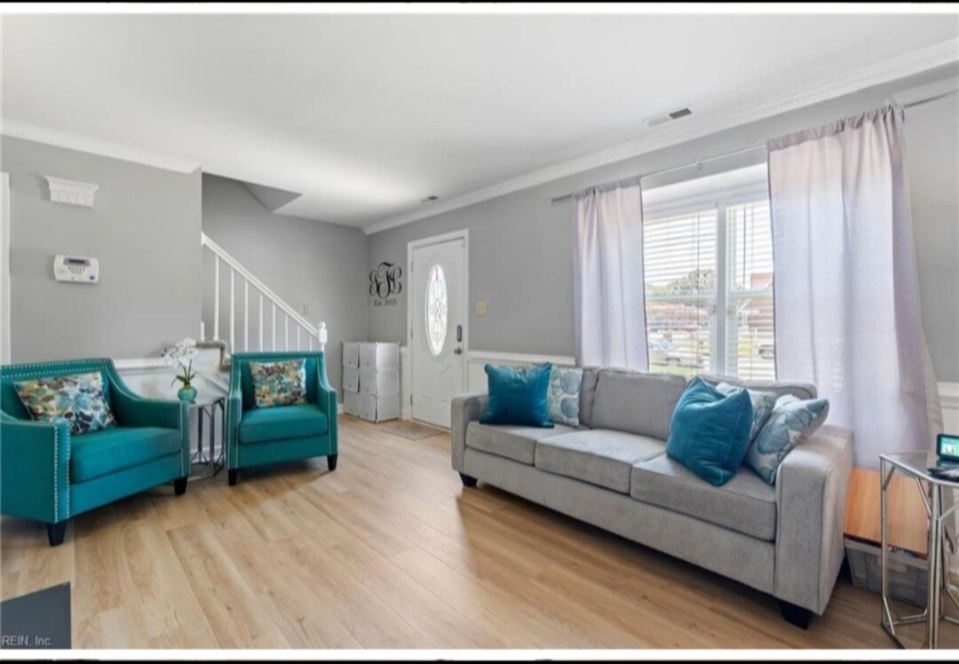 Foto principal - 2025 Allison Dr