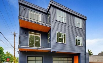 Building Photo - 1906 SE Tacoma St