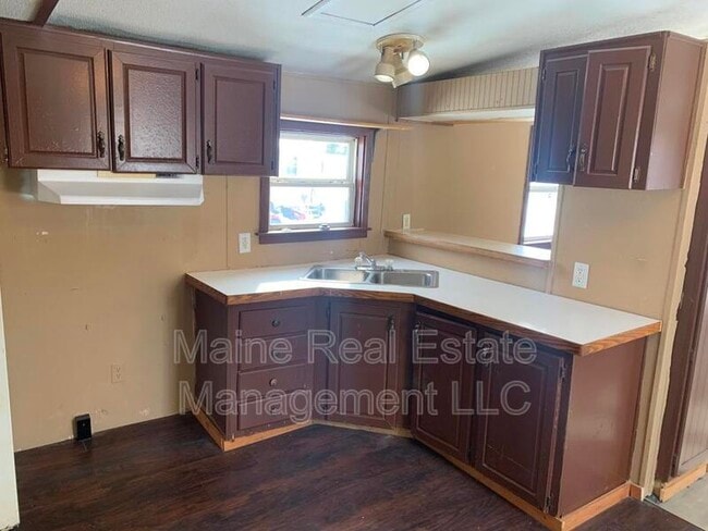 Building Photo - 13 Diamond Ave