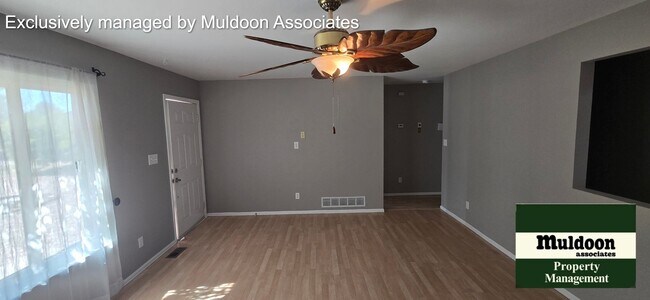 Foto del edificio - Beautiful Pet Friendly Pueblo West Home