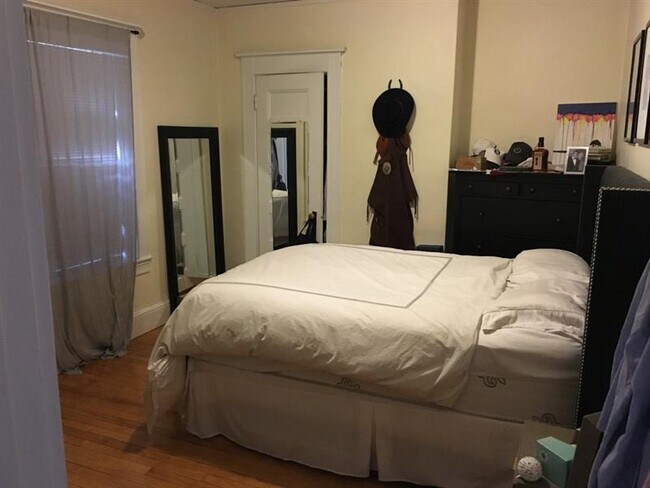 Foto del edificio - 84 Prescott St