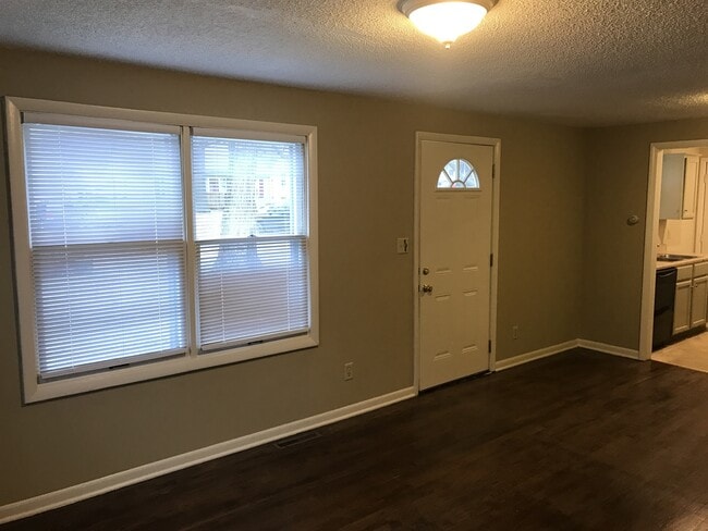 Building Photo - {8146} Charming Waldo Ranch + Hardwood Flo...
