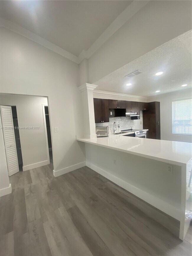 Foto del edificio - 8107 SW 21st Ct