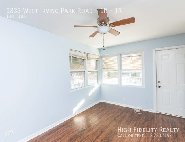 Foto del edificio - 5833 W Irving Park Rd