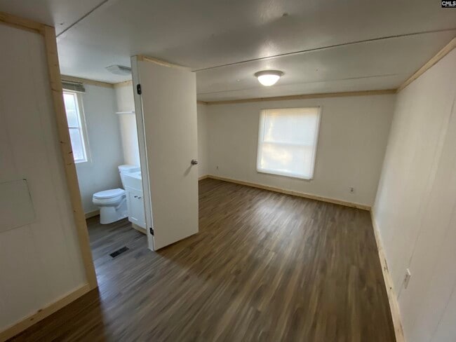 Building Photo - 160 Bluefield Rd