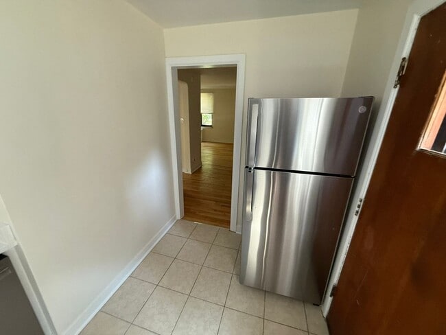 Foto del edificio - 7375 N Winchester Ave