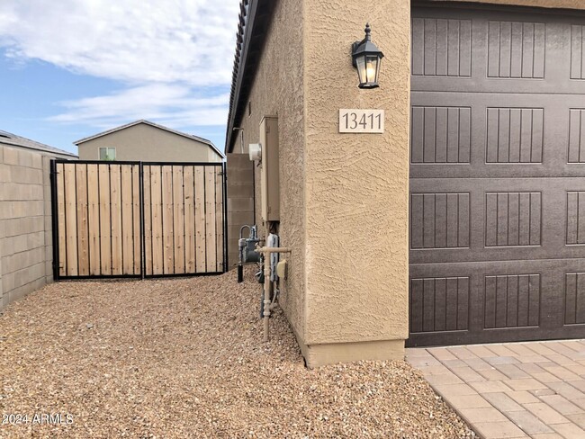 Foto del edificio - 13411 W Lariat Ln