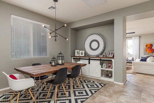 Building Photo - 3252 W Gran Paradiso Dr