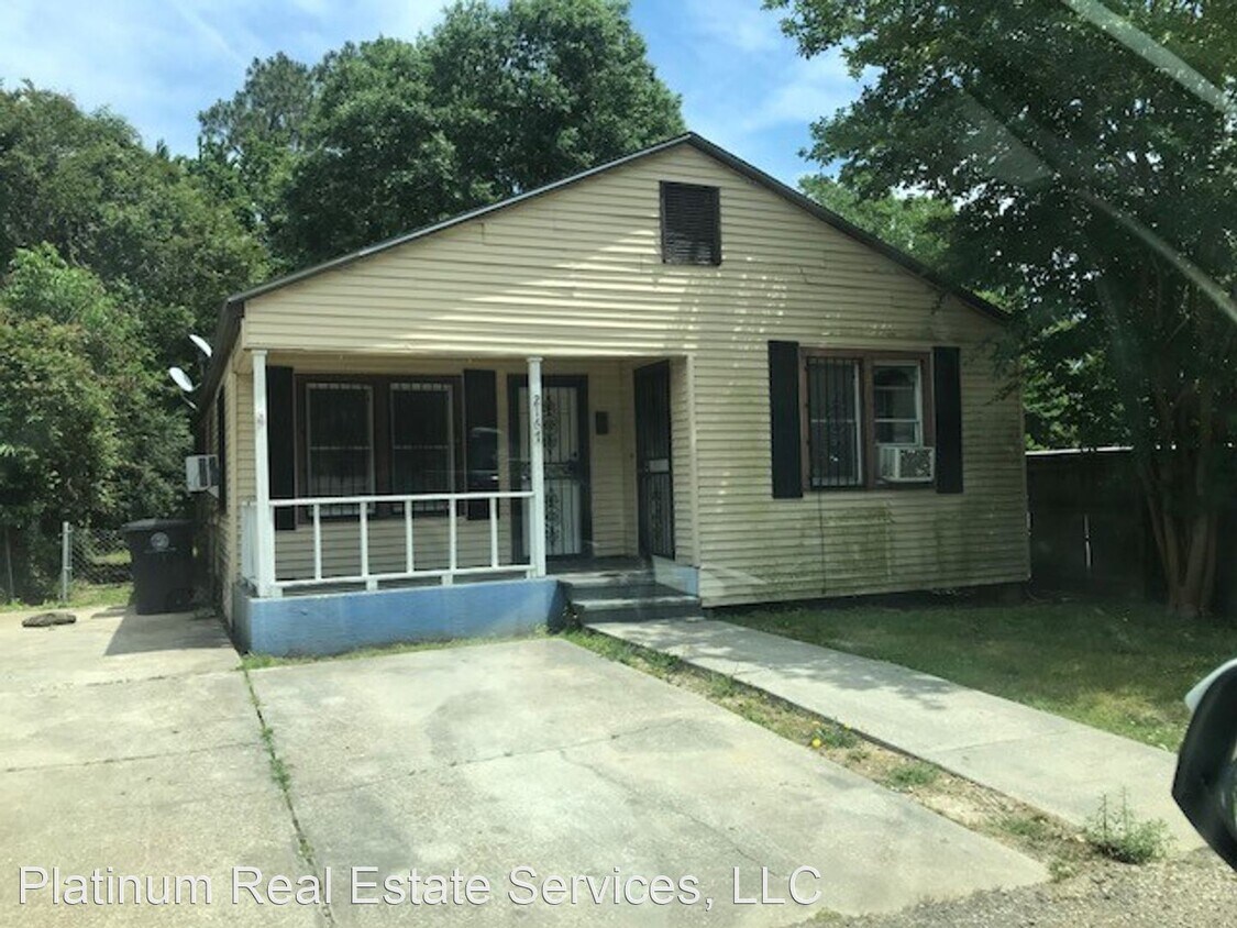 4 br, 1.5 bath House 2167 Yazoo Street House Rental in Baton Rouge