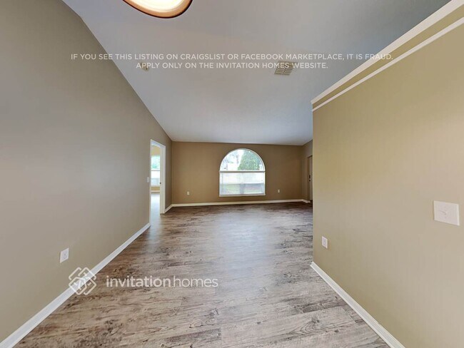 Building Photo - 543 Bent Oak Loop