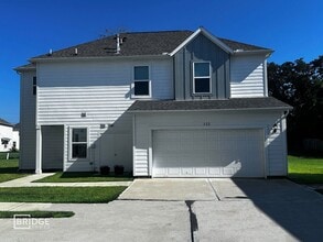 Building Photo - 122 Pecan Ln