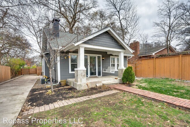 Building Photo - 3 br, 2 bath House - 1710 A Natchez Trace
