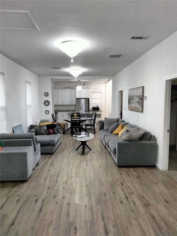 Foto del edificio - 929 N Grand Ave NW