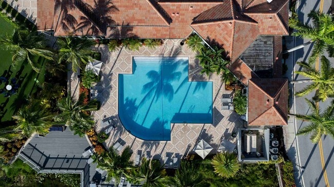 Building Photo - Polo Lakes