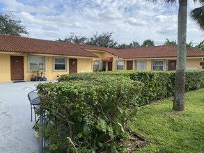 Building Photo - 3483 Coral Springs Dr