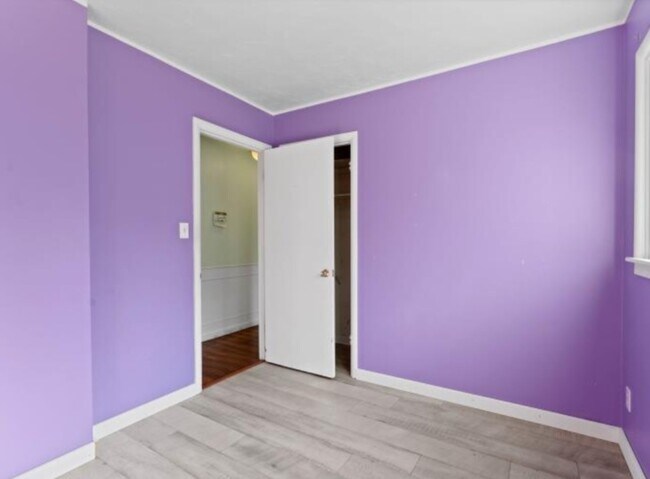 Upstairs bedroom - 3723 E 16th Ave