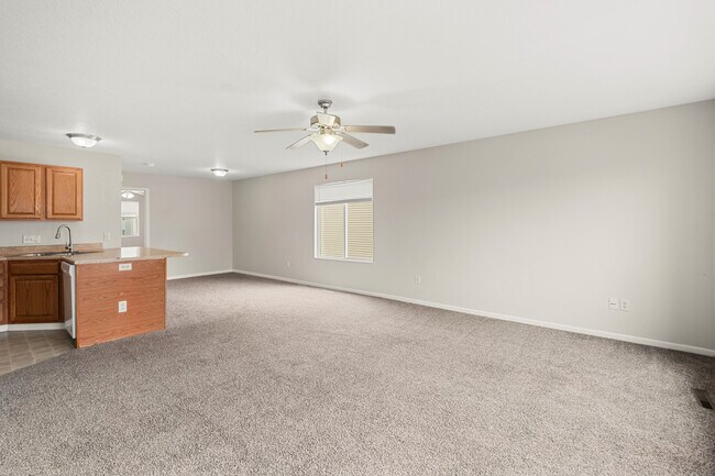 Foto del edificio - 3905 Marigold Dr