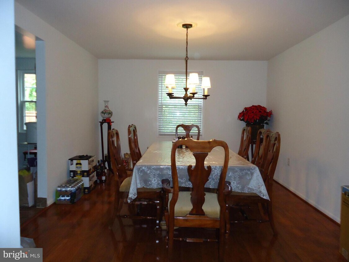 6011 Heathwick Ct, Burke, VA 22015 Townhouse for Rent in Burke, VA