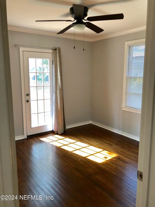 Foto del edificio - 3894 Jean St