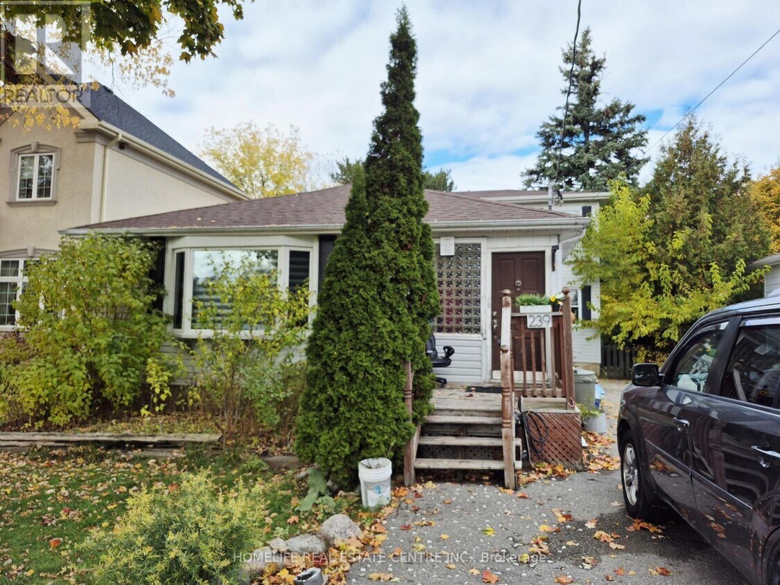 Photo principale - 239 Elmwood Ave