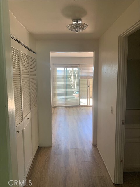 Foto del edificio - 143 E Cypress Ave